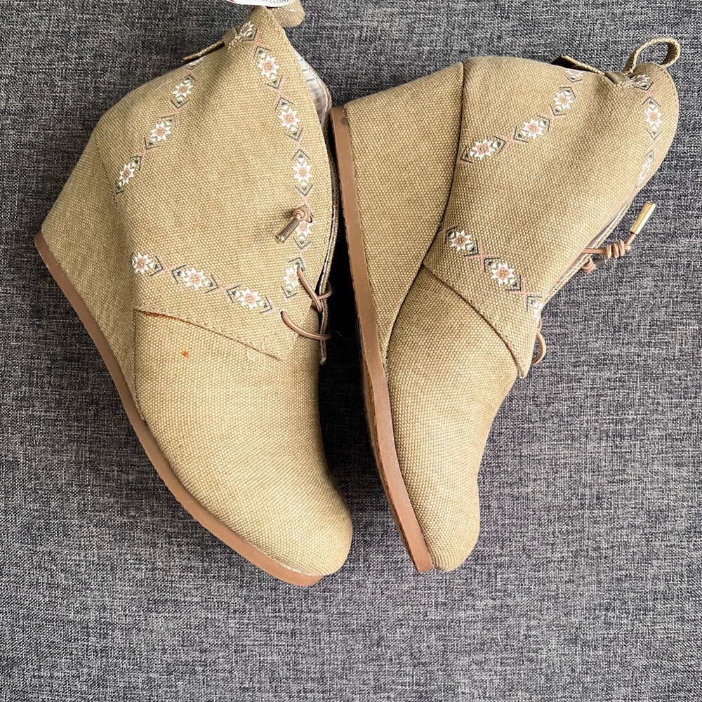 Wedge Canvas Wedge Boots